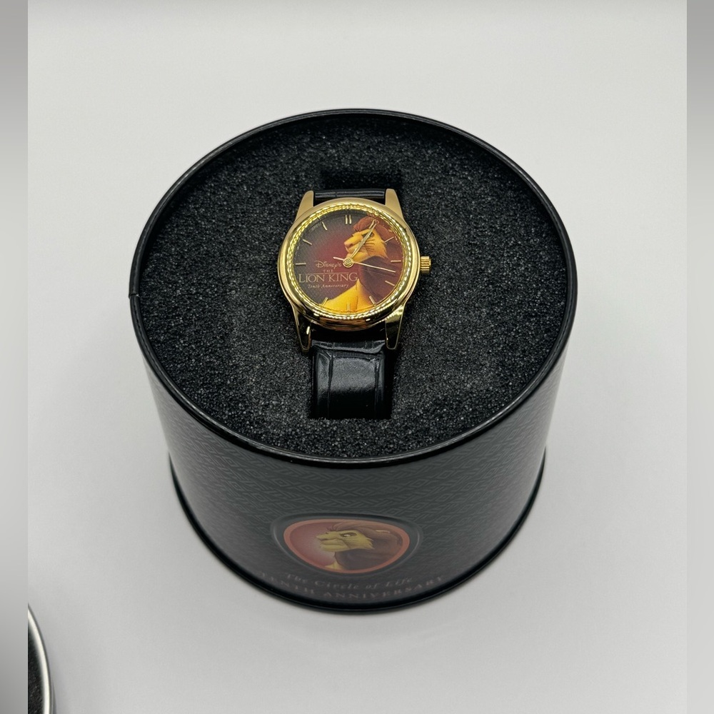 2003 Disney The Lion King 10th Anniversary Watch In Original Tin Avon